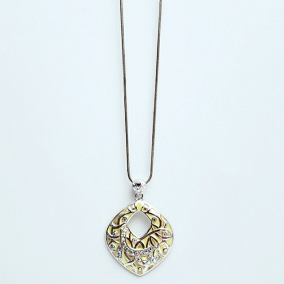 Absolutely Gorgeous Enamel/AB Crystal Rhinestones Pendant On Silver Chain - Picture 7 of 7